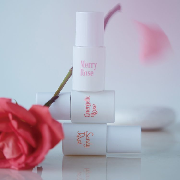 香水は、プチュームへ。プチでフレンドリーなパフューム誕生。uka Rose Study Petiumeが12月16日(月)に発売画像