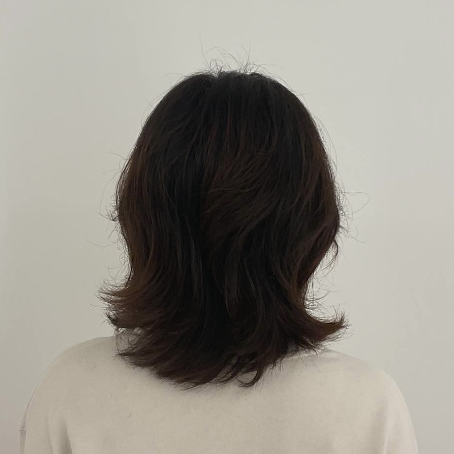 とても気持ちが良かったし、白髪が増えていく世代としては同年代の友人に勧めたいです。
とても素敵な色味に染まって満足です。ありがとうございました！