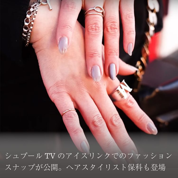 シュプールTVのアイスリンクでのファッションスナップが公開。ヘアスタイリスト保科も登場画像